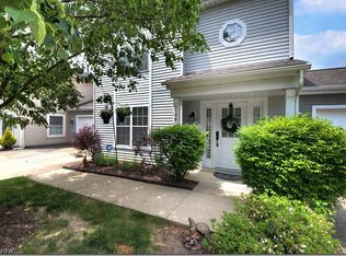 7198 Lexington Ct #110, Northfield, OH 44067