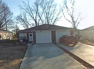 1204 E Jewell St, Siloam Springs, AR 72761