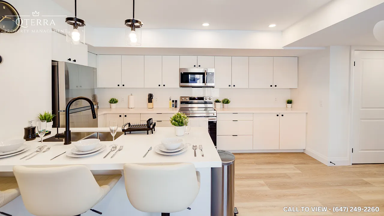 3 bed, 1.5 bath, 1200 sqft, $2,299 — Photo 1