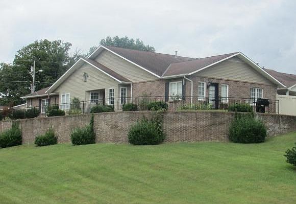 1st image of 1109 Estate Dr #0