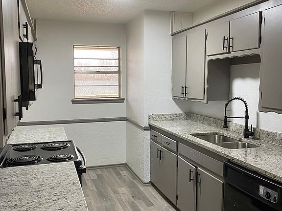 2nd image of 1239 Carla Dr