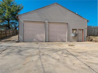 924 N Park Ave, Independence, MO 64050