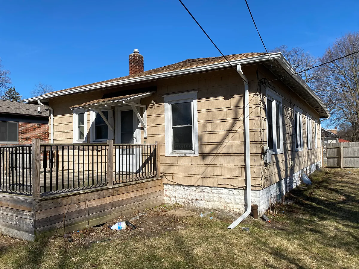 Building Photo - 864 Highland Ave