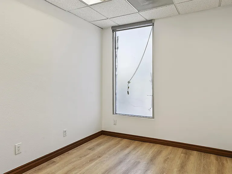3430 5th Ave #3 — Photo 6