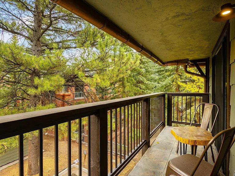 650 S Monarch St #9 — Photo 23