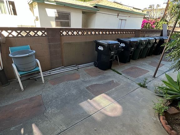 Superior Management-Acosta A-50622661279_04272023