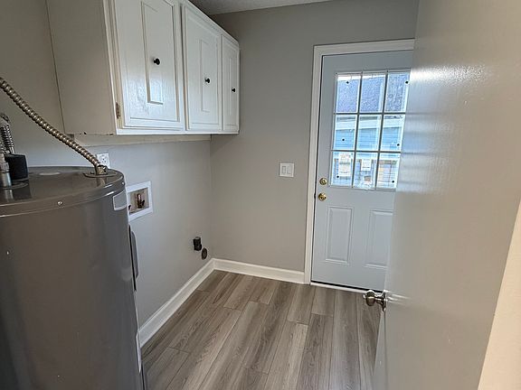 4th image of 3572 Gondola Dr