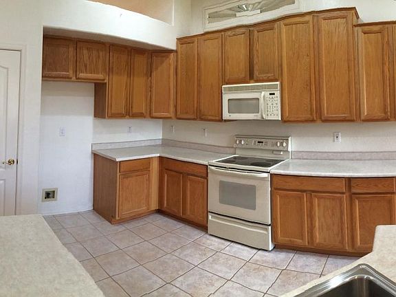 3rd image of 6117 W Topeka Dr