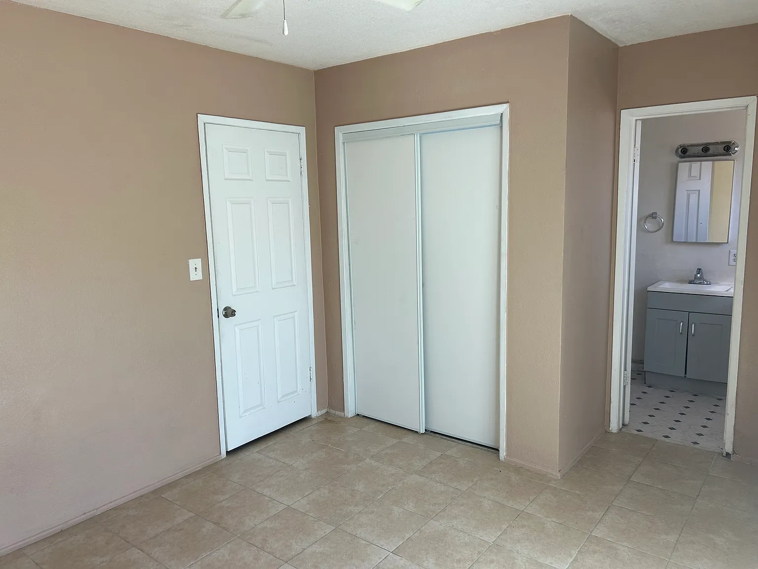 1 bed, $1,395 — Photo 3