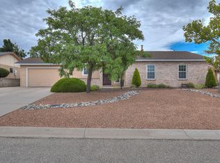 338 Branding Iron Rd SE, Rio Rancho, NM 87124