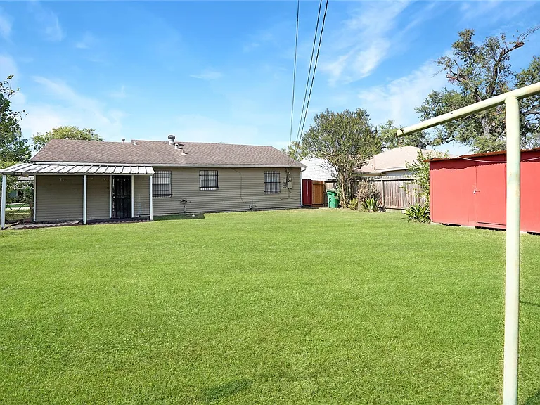 12432 Yancy Dr — Photo 8