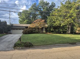 1000 Farrington Dr, Knoxville, TN 37923