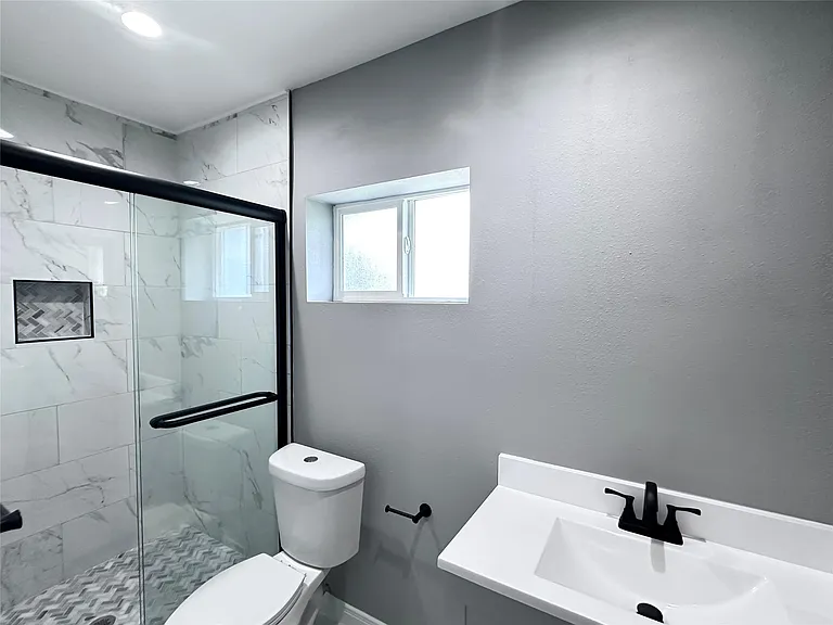 4519 Oak Shadows Dr — Photo 13