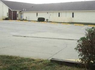 3822 Cook Rd, Saint Joseph, MO 64505