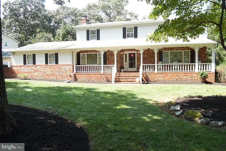 1st image of 8226 Fairwood Dr