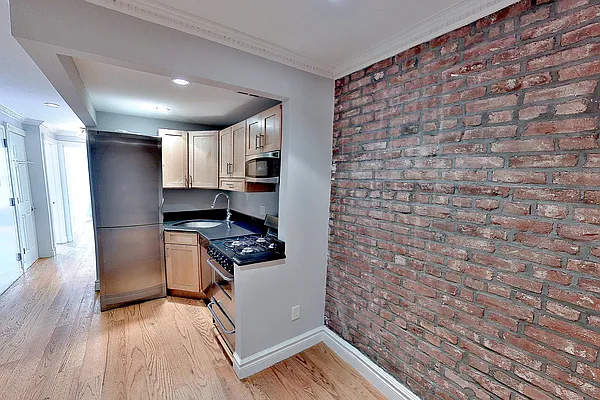 Rented by Centennial Properties NY | media 4