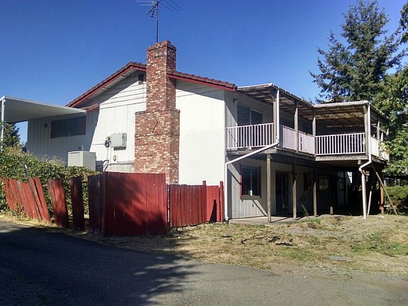 2nd image of 9612 116th St SW