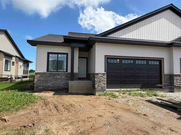 1270 Berkshire Ln, Northliberty, IA 52317