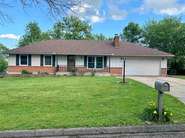 2521 SE Tidewater Dr, Topeka, KS 66605