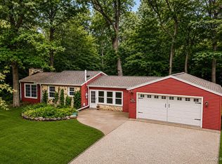 N31W22210 Green Rd, Waukesha, WI 53186