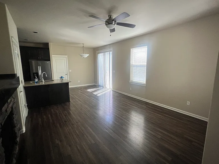 2910 SW Yew Park Ln — Photo 7
