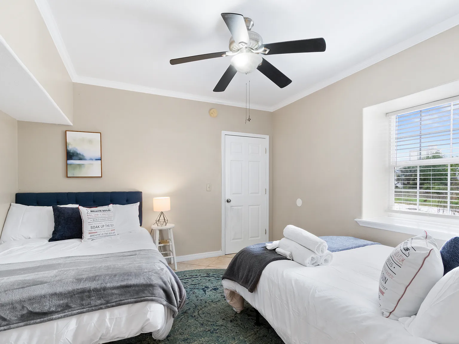 2 bed, 1200 sqft, $2,500 — Photo 4