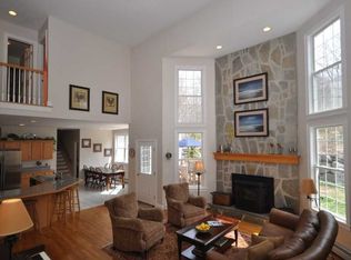 48 Berry Hill Ln, South Kingstown, RI 02879