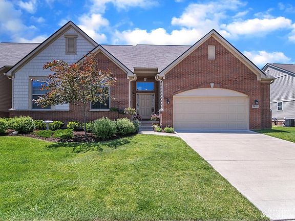 3rd image of 28151 Belmonte Dr #1