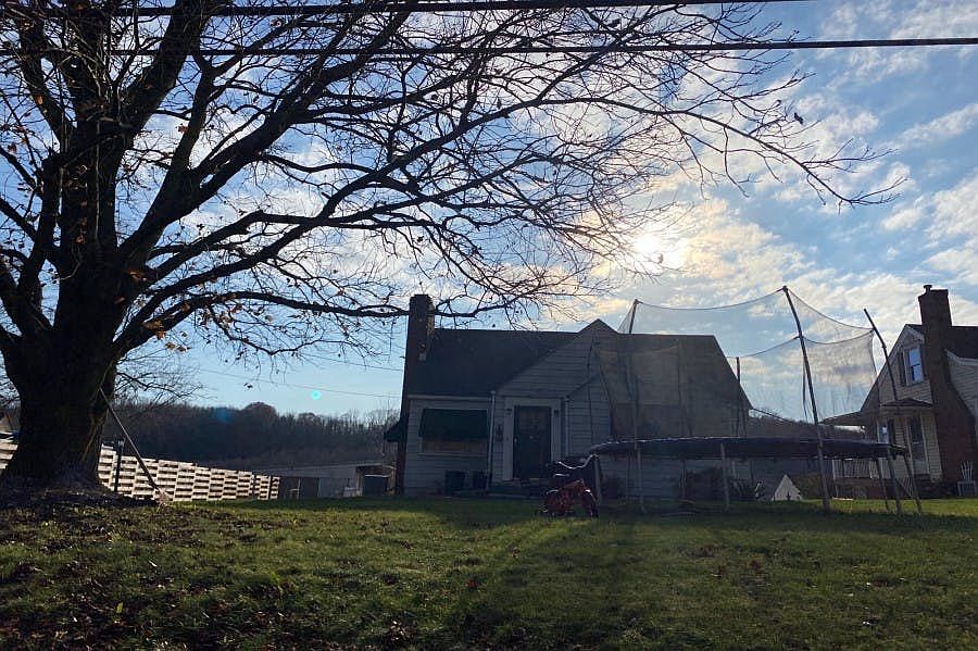 1st image of 2555 Jefferson Ave