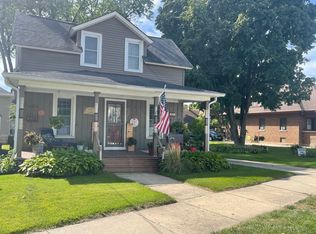 963 Larkin Ave, Elgin, IL 60123