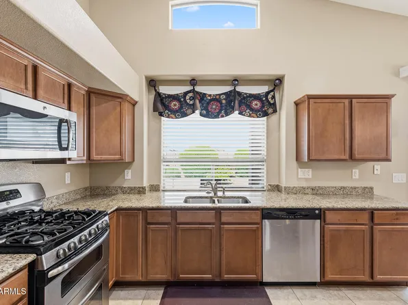 18273 N CANAL Drive, Surprise, AZ 85374