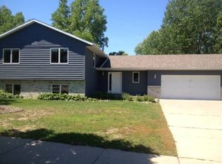 116 Hillside Dr, Jordan, MN 55352