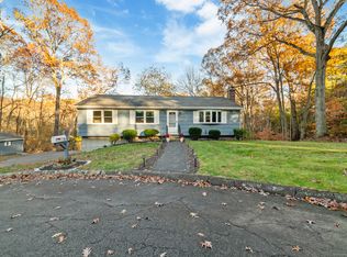 22 Pheasant Dr, Seymour, CT 06483