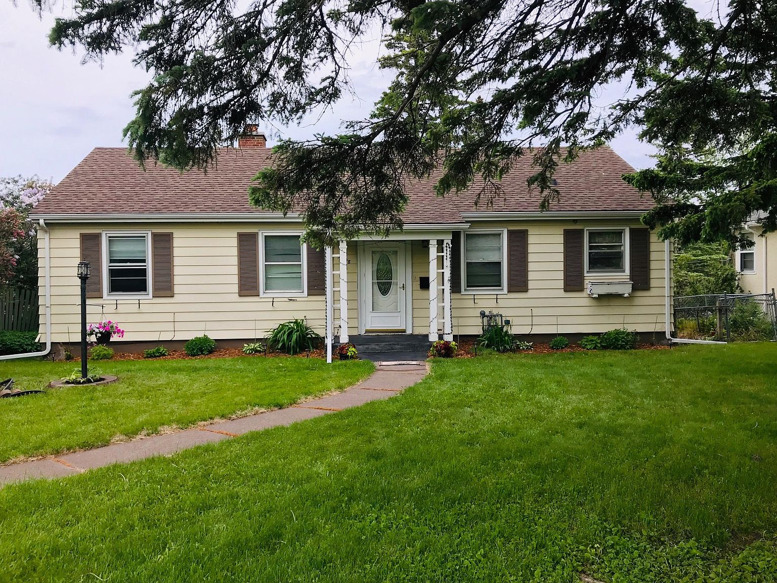 3208 Greysolon Pl, Duluth, MN 55804 Zillow