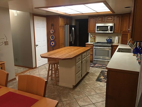 4th image of 5732 Dartmouth Ct