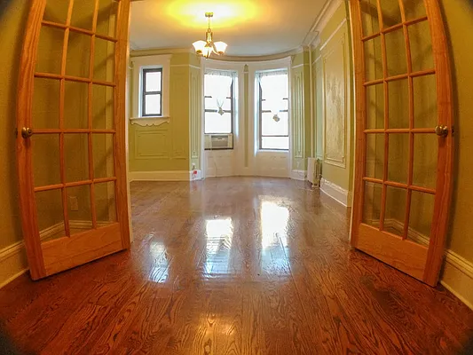 Rented by Urban Realty NYC | media 45