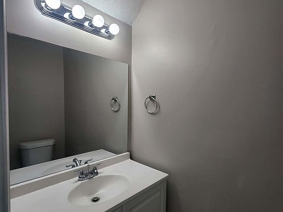 5th image of 1653 Pinedale Cir NW