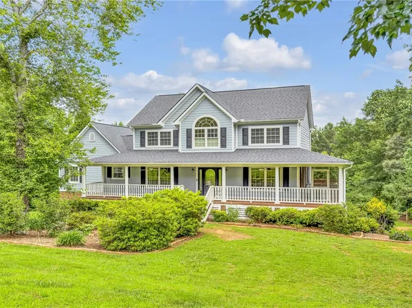 204 Long View Ln, Pickens, SC 29671