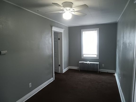 4th image of 3801 Deal St #1
