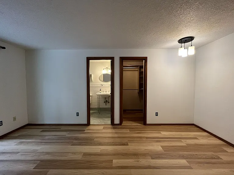4737 SW Pendleton St — Photo 25