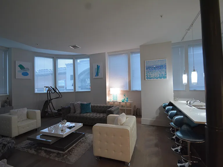 101 Penn Ave #202 — Photo 3
