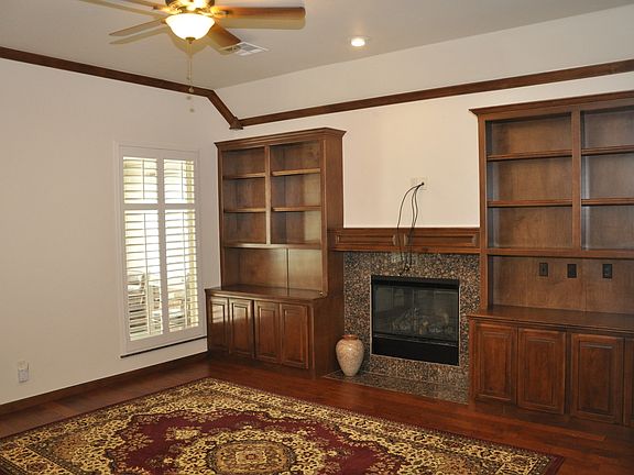 4th image of 8416 NW 125th St