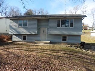 116 N Delaware St, Osceola, IA 50213