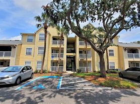 1079 S Hiawassee Rd, Orlando, FL