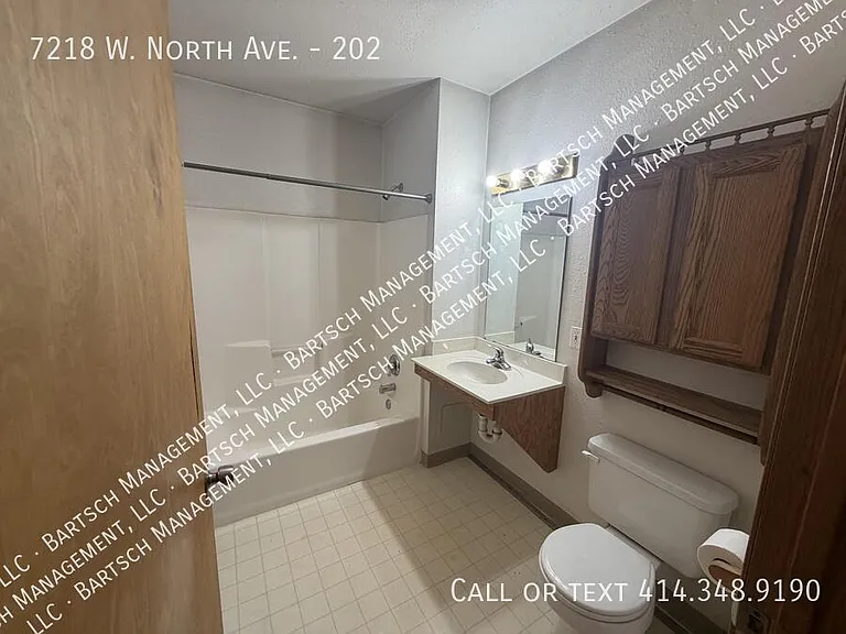 7218 W North Ave #202 — Photo 14