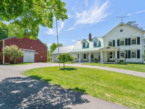 2 West Road, Abbot, ME 04406