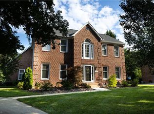 2401 Glen Cove Way, High Point, NC 27265