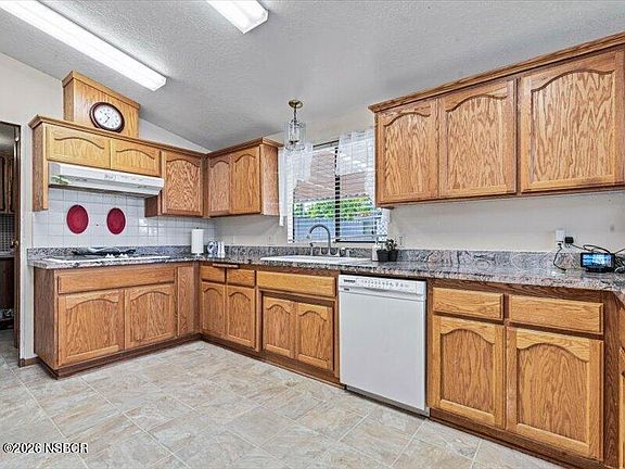 4th image of 519 W Taylor St Space 293