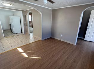1011 S 8th St #1/2, Yakima, WA 98901