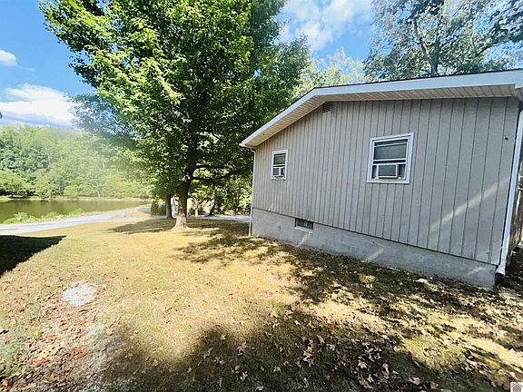 4th image of 245 Grays Shady Ln